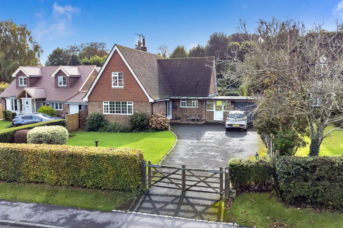 Photo of 9 Deans Road, Polegate