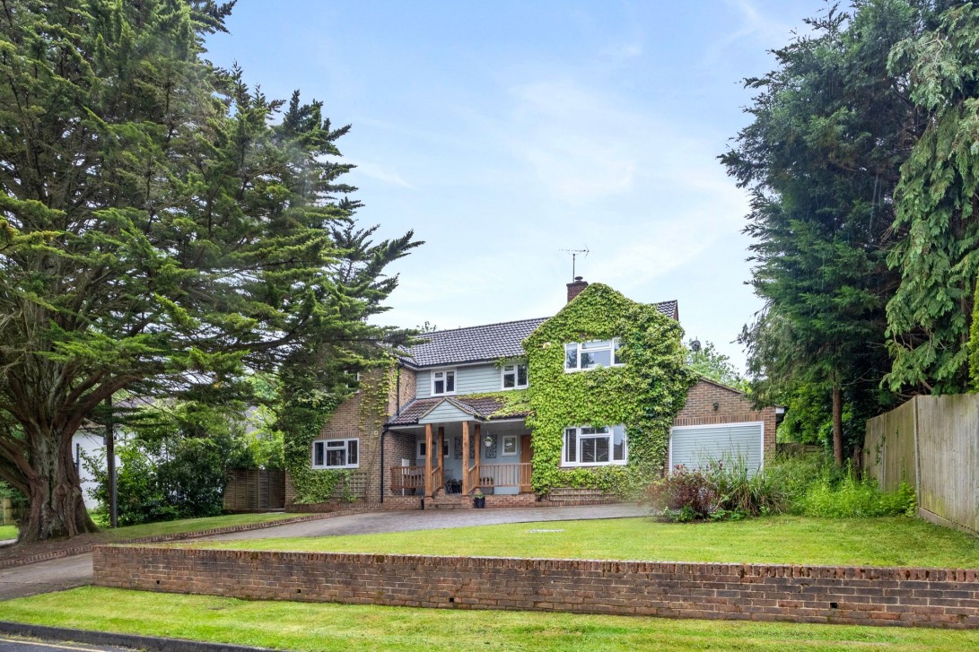 Photo of 6 Lucas Way, Haywards Heath