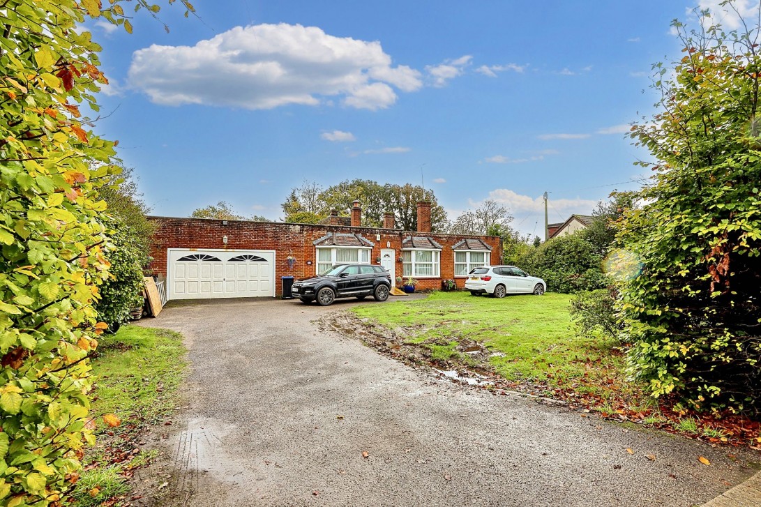 Photo of 90 Valebridge Road, Burgess Hill