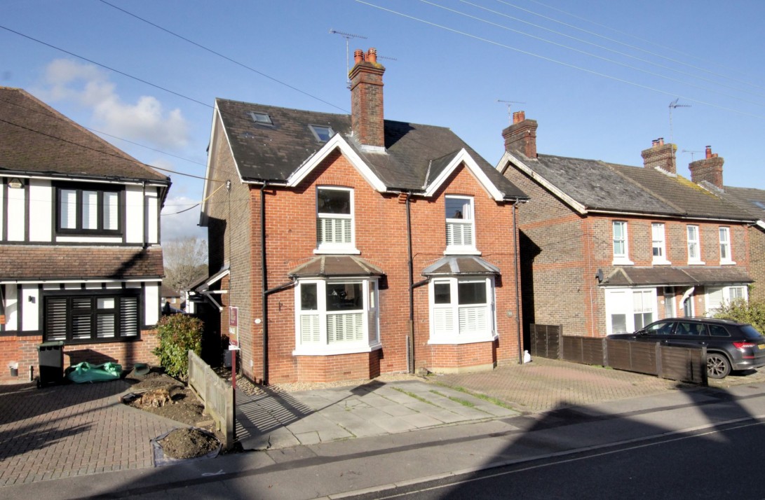 Photo of 21 Queens Road, Haywards Heath