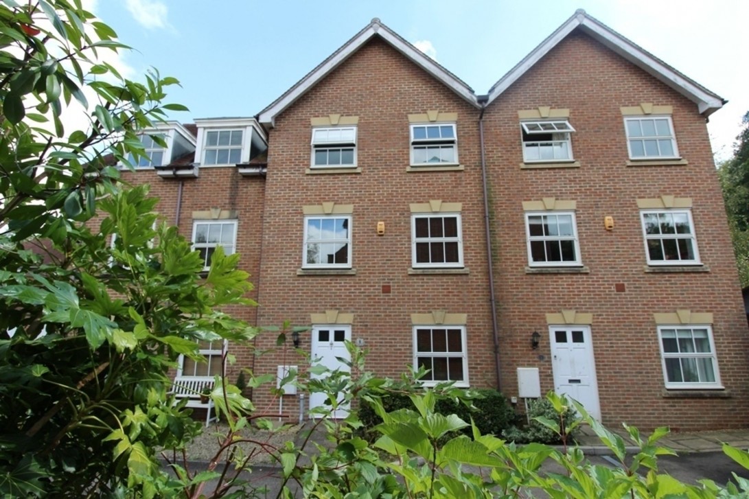 Photo of 6 Deers Leap, Haywards Heath