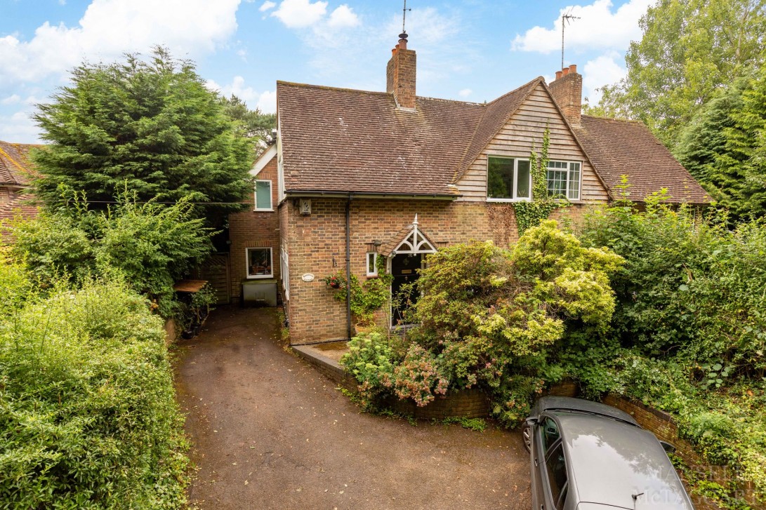 Photo of Ramblers Cottage Imberhorne Lane, East Grinstead