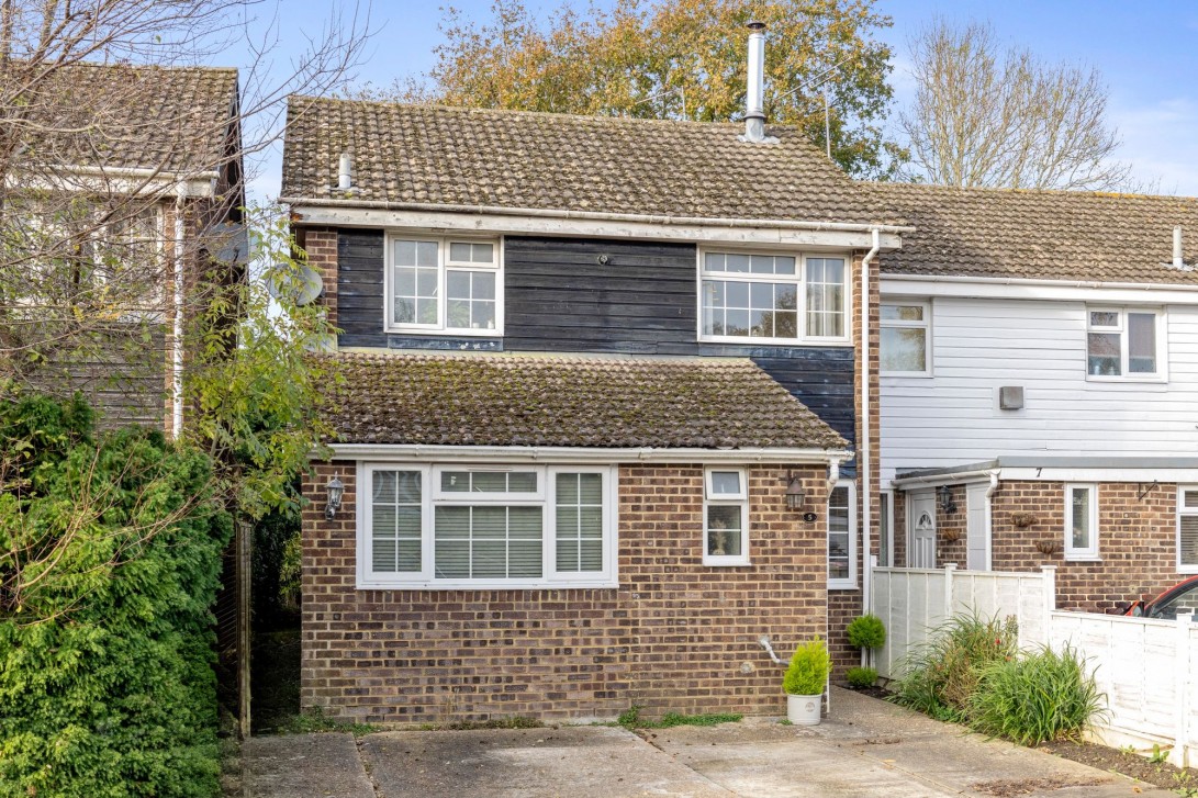 Photo of 5 Rainbow Way, Pulborough