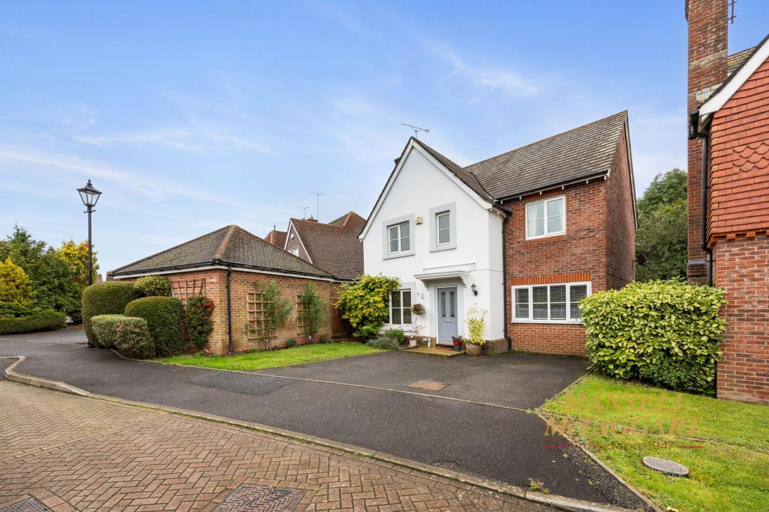 Photo of 10 Turnpike Way, Pulborough