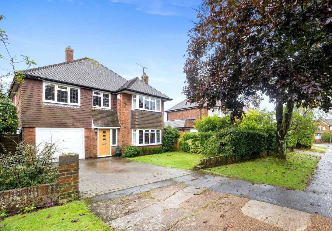 Photo of 14 Ledgers Meadow, Haywards Heath