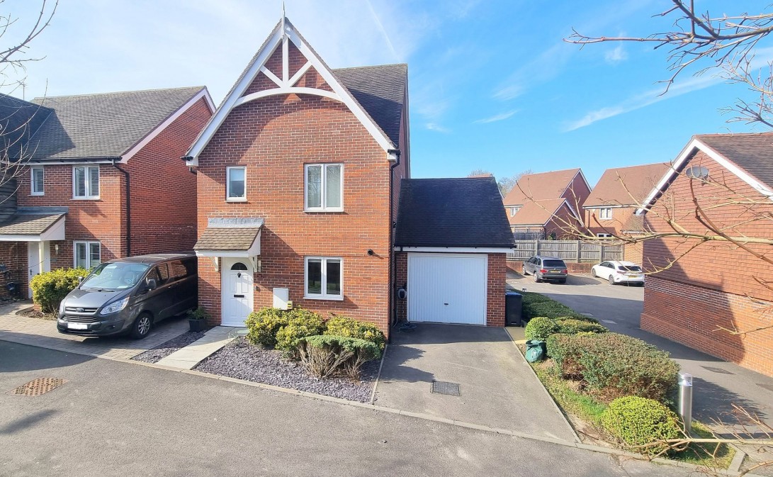 Photo of 10 Meadowsweet Drive, Haywards Heath