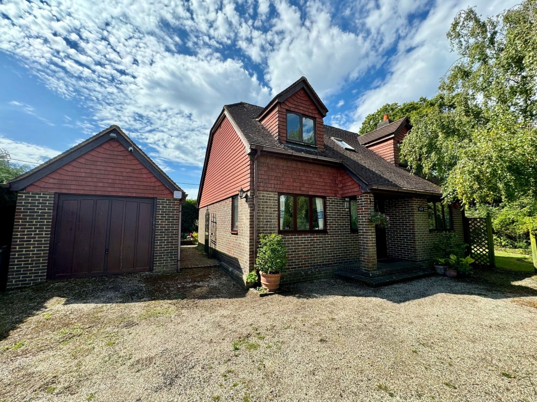 Photo of Peartree Cottage Wineham Lane, Henfield