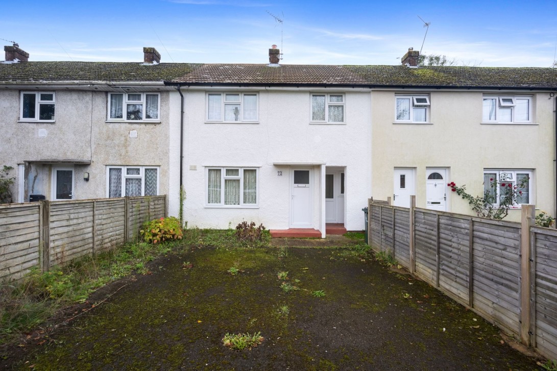 Photo of 72 Martyrs Avenue, Crawley