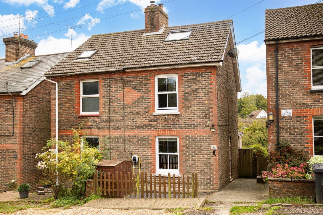 Photo of 4 Coombe Cottages Bluebell Lane, East Grinstead