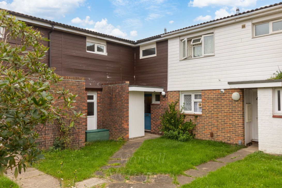 Photo of 9 Runshooke Court, Crawley