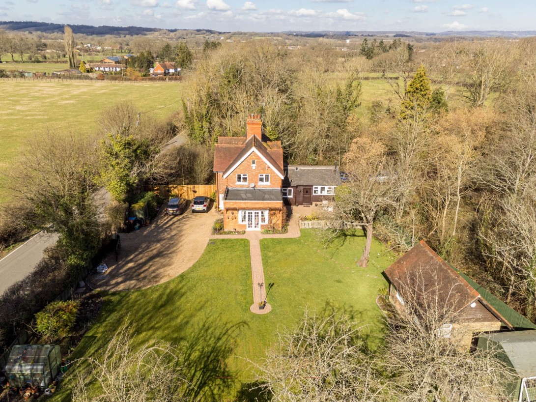 Photo of Oaks Cottage Brickhouse Lane, Lingfield