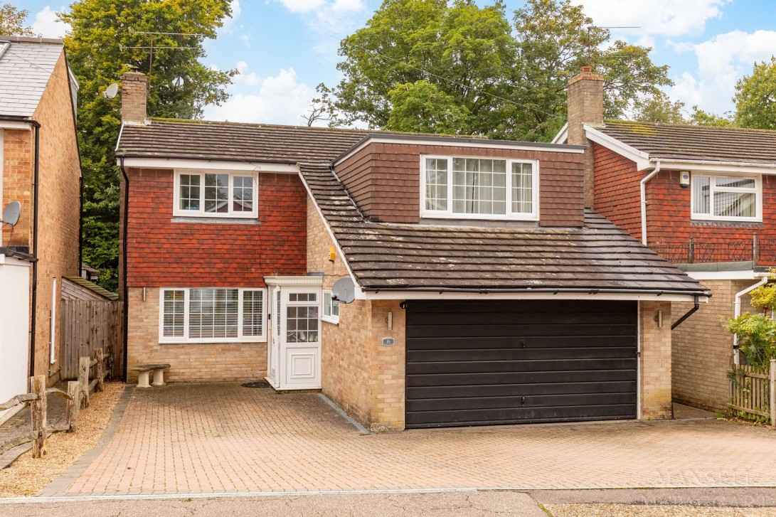 Photo of 6 Blackheath, Crawley