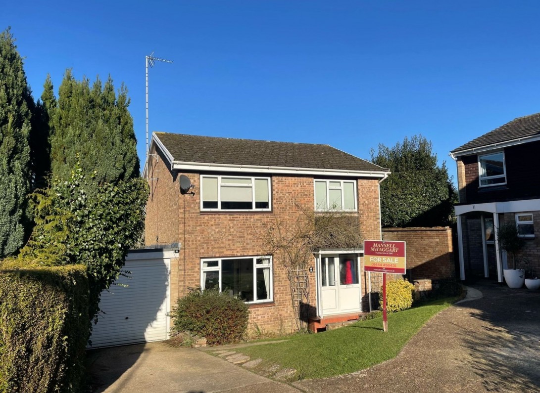 Photo of 10 Nursery Close, Haywards Heath