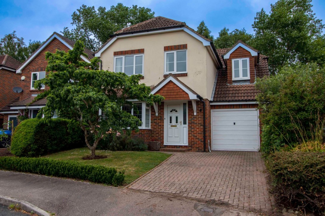 Photo of 3 Ashdown Chase, Uckfield