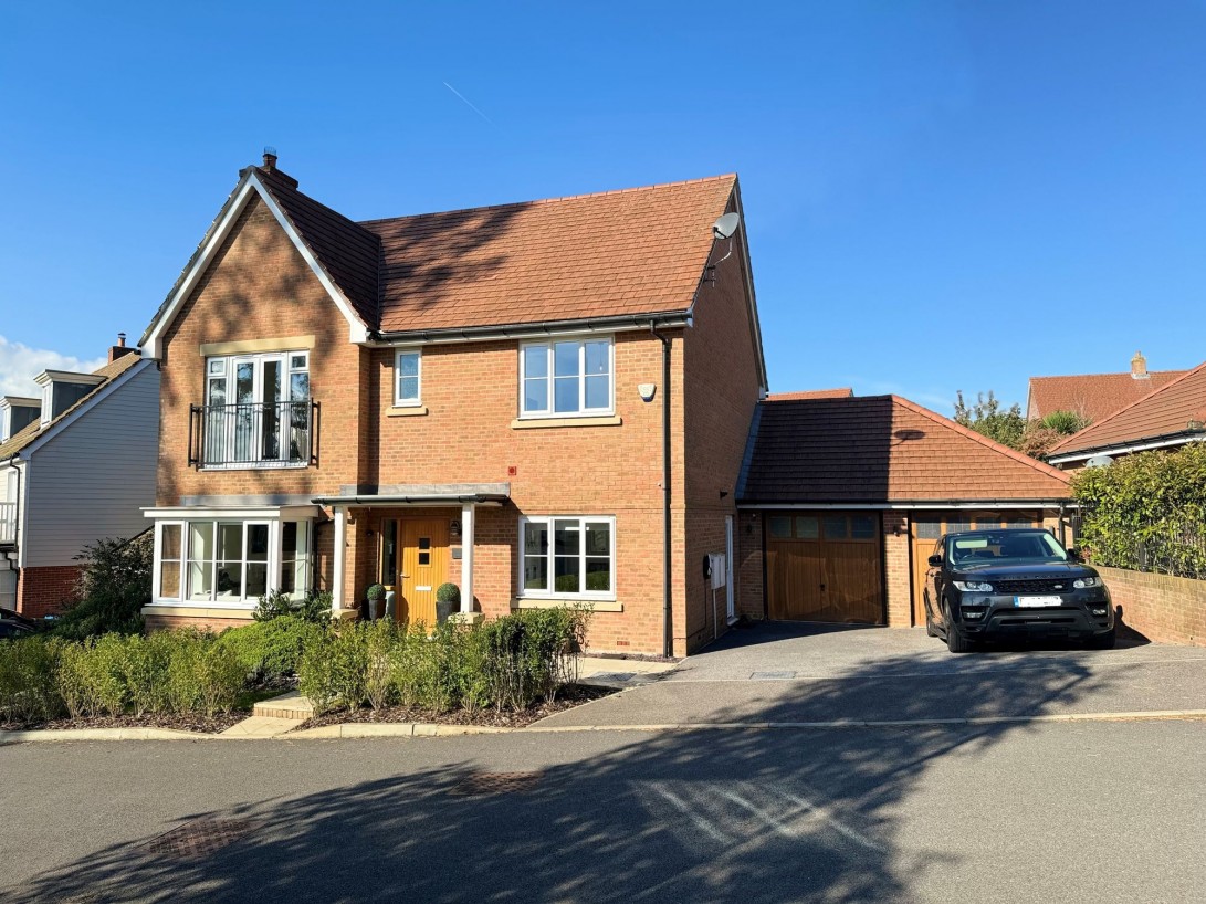 Photo of 3 Cheales Close, Haywards Heath