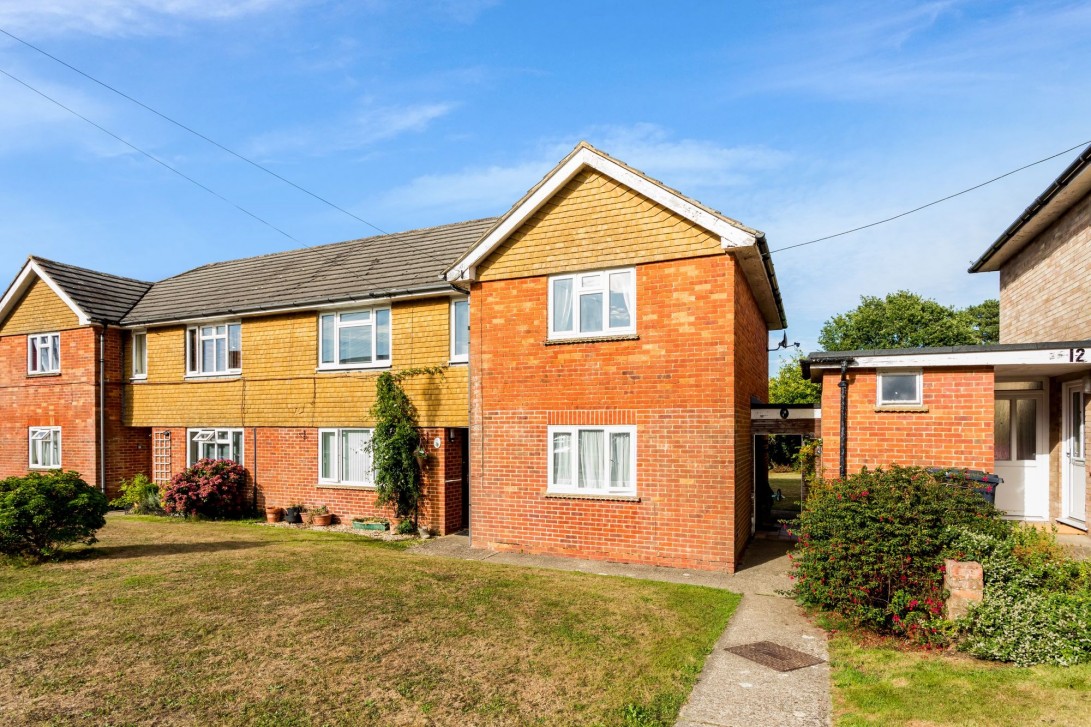 Photo of 14 Wray Close, East Grinstead