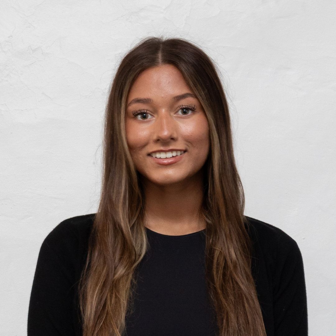 Olivia Gibson, Associate